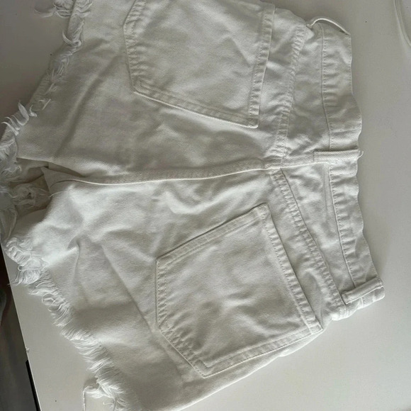Zara White High Rise Denim Shorts - Picture 7 of 8